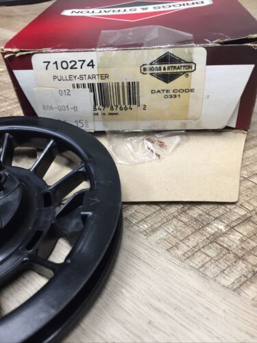 NOS Genuine Briggs & Stratton New Starter Pulley 710274 (6922753835191)